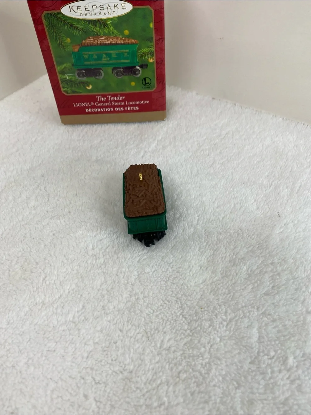 2000 Hallmark Keepsake Ornament The Tender Lionel General Steam Locomotive